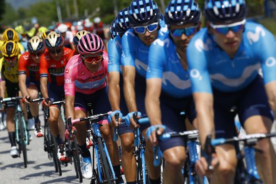 Giro: Chaves snelt in slotklimmetje naar winst, klassement houdt het rustig