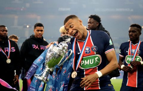 'Of Zidane nu blijft of niet: Mbappé wil naar Real Madrid'