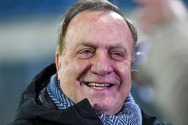 Feyenoorders ruziën met directie om salaris, Dick Advocaat wél akkoord met inlevering