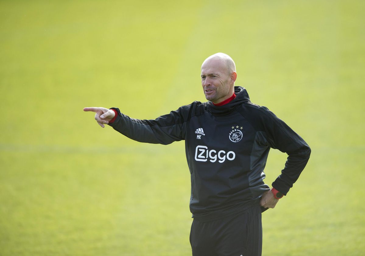 Keizer zit weer onder volle druk bij Ajax: 'Als trainer altijd onder een vergrootglas'
