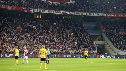 Ajax-fans willen uit onvrede eerste helft boycotten
