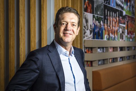 Just Spee moet gedwongen stoppen als bondsvoorzitter KNVB: 'Mijn gezondheid laat het niet toe'