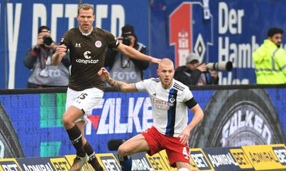 🎥 | Henk Veerman zet Nederlands HSV-duo te kakken en helpt St. Pauli te stunten