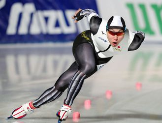 Verbij en Smeekens net buiten het podium op de 500 meter