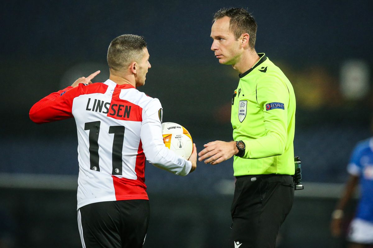 Verliezend Feyenoord niet opgewassen tegen hattrick aan onterechte penalty's
