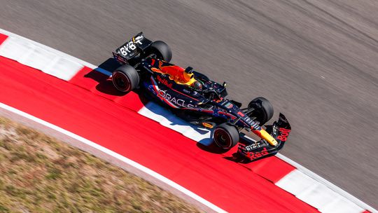 Max Verstappen begint het weekend met de snelste tijd bij de GP van de Verenigde Staten