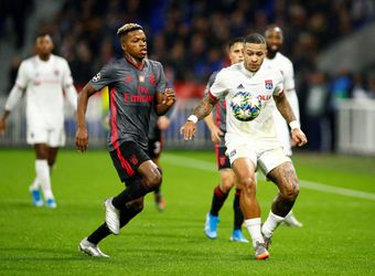 Memphis scoort wéér voor Lyon en mag dromen van knock-out-fase