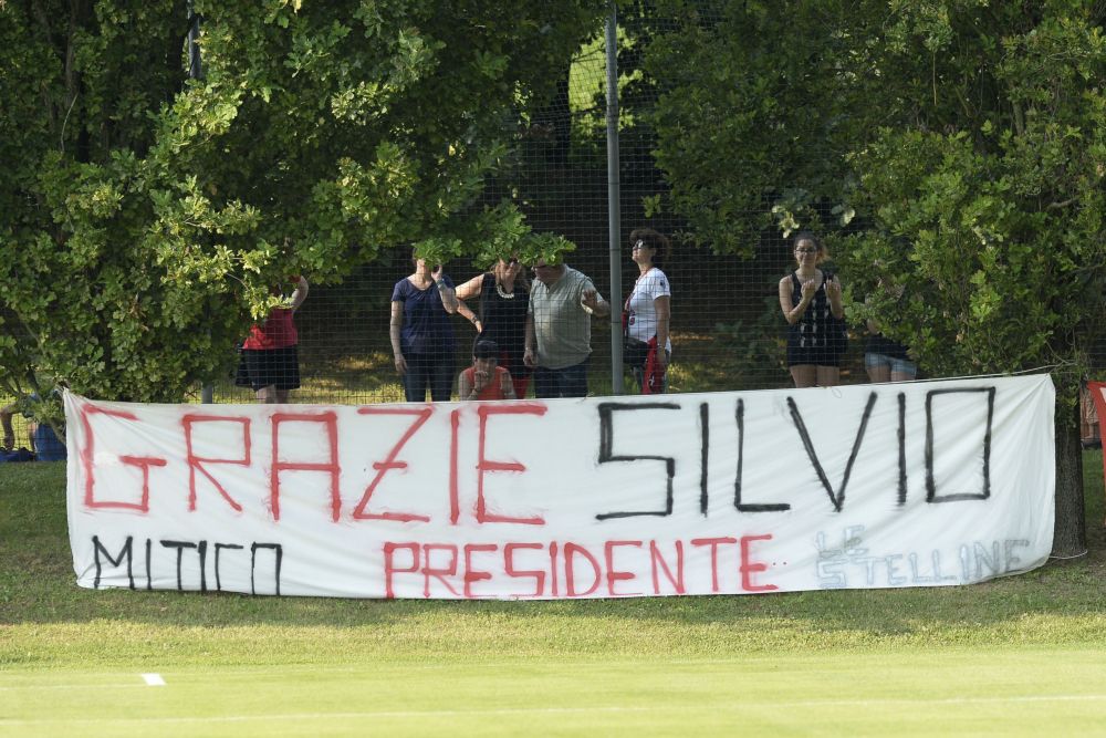 Stadsbestuur wil namen kopers AC Milan om witwassen tegen te gaan