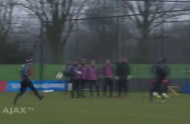 Ajax oefent voor het eerst op 'Van Bastens' shoot-outs (video)