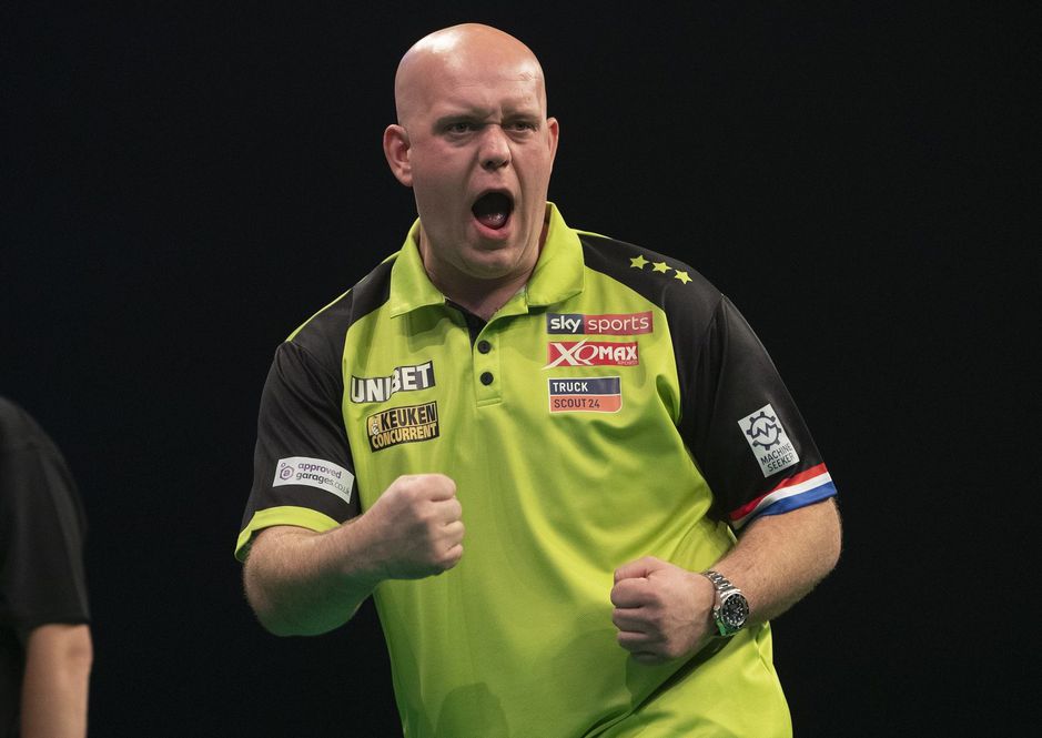 Van Gerwen moet diep gaan, maar wint wel van Young in Amerika