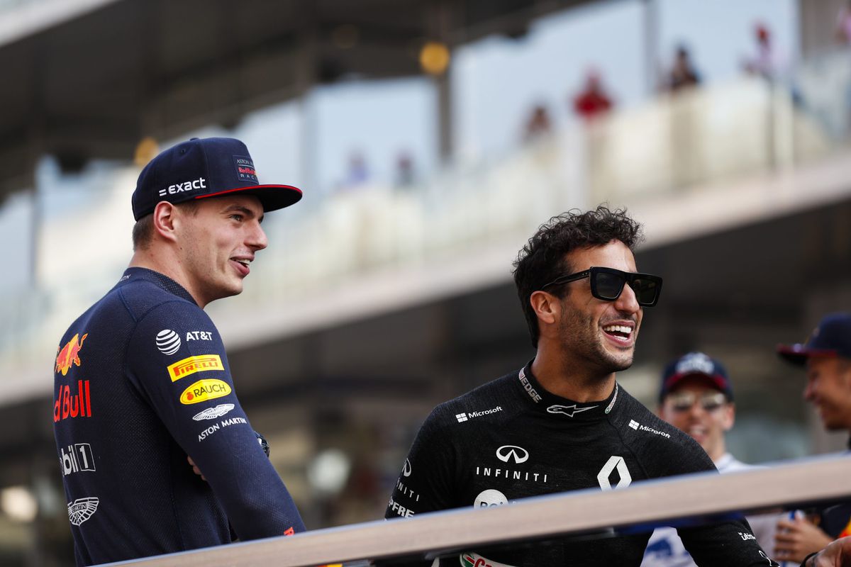 📸 | Verstappen en Ricciardo geven elkaar cadeautje: 'Missing bae'