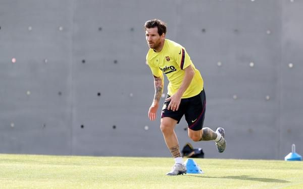 Messi: 'Voetbal voor altijd veranderd door coronavirus'