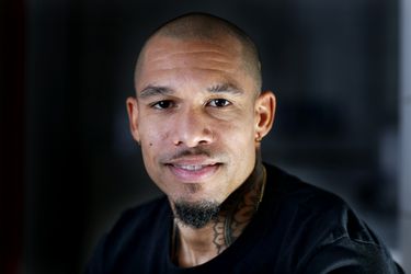 Nigel de Jong vertrekt naar de zandbak