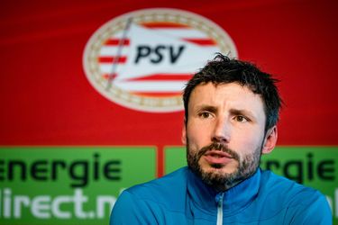Van Bommel met 'gewaagde' voorspelling voor PSV-Fortuna: 'Ik denk dat wij gaan winnen'