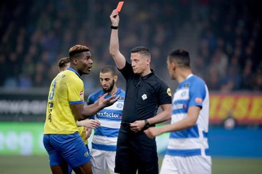 Cambuur is het totaal niet eens met schorsing Mbende en vecht 'm aan