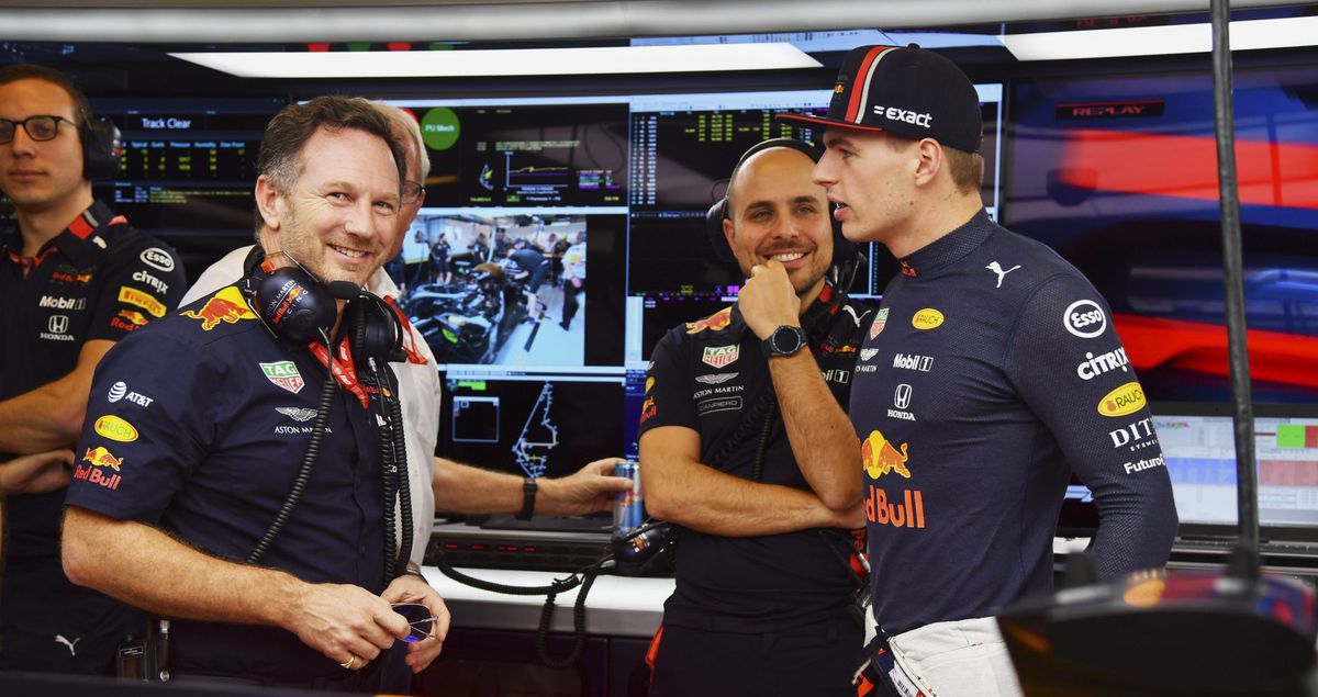 Red Bull-baas niet bang Verstappen aan Mercedes kwijt te raken: 'Hij past hier heel goed'
