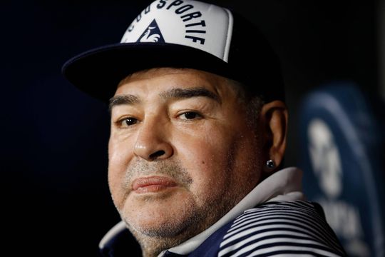 Maradona: 'Sommige ploegen behandelen spelers als slaven'