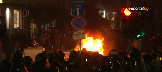🎥 | Rellen in Bulgarije: Bulgaarse fans verzamelen zich en vechten met politie