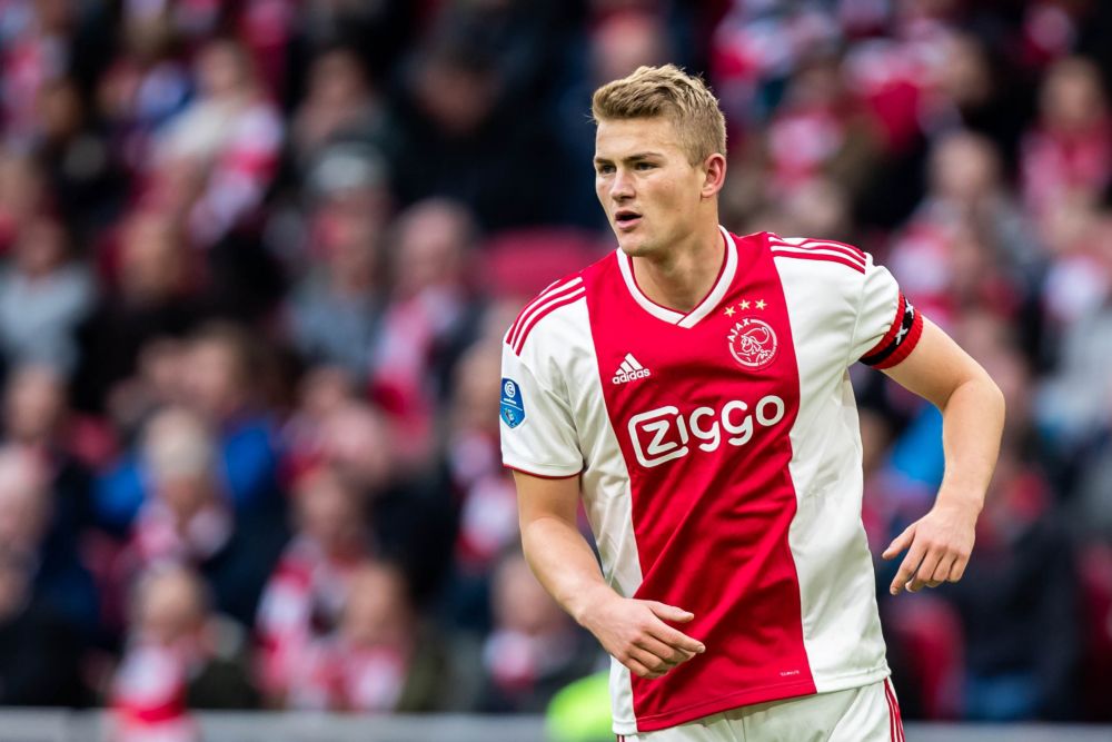 WOW! 'Ajax kan deze zomer dik 250 miljoen euro vangen voor zijn spelers'