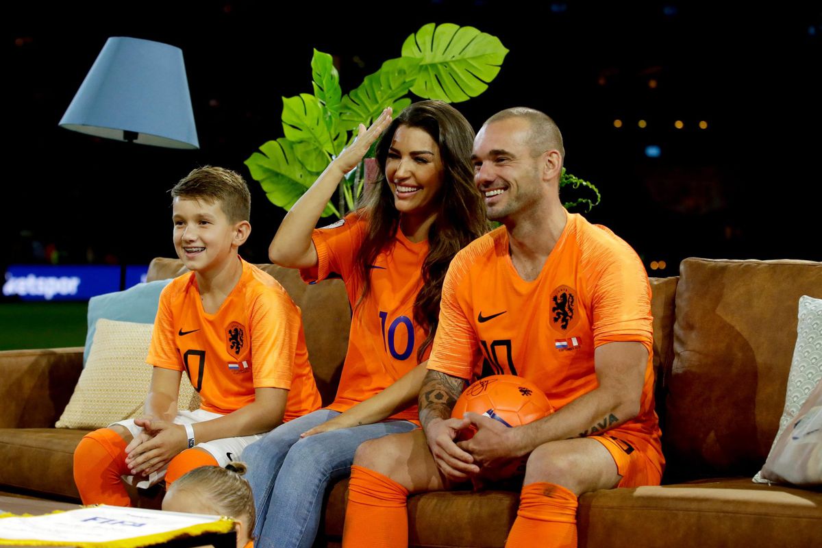 'Wesley Sneijder en Yolanthe zijn weer aan het daten'