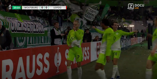 🎥 | Cerny on fire met goal voor Wolfsburg en prachtige boodschap tegen Leipzig van Simons