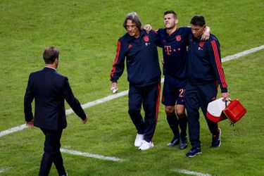 Bayern München pissig op Franse voetbalbond na zware blessure Hernandez