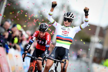 Team Van der Poel wil superteam van veldrijdsters op de weg