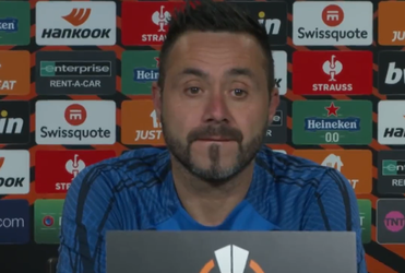 🎥 😂 | Brighton-trainer geeft scherpe analyse van Ajax: 'Gaat niet heel goed daar, hè'