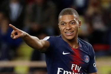 Mbappé zegt dat hij zelf 'onbeschoft' veel geld verdient: 'Echt onfatsoenlijk'