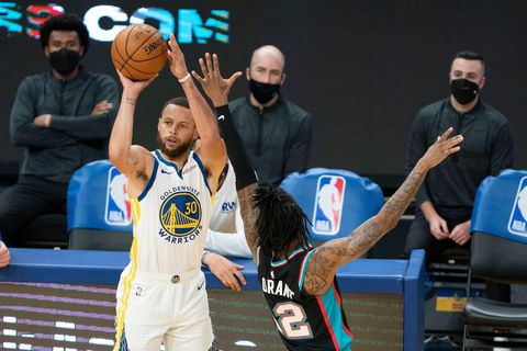🎥 | Stephen Curry voor 2e keer in zijn carrière topscorer van de NBA