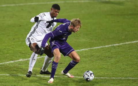 Anderlecht raakt weer achterop bij Belgische top na nederlaag tegen KAS Eupen