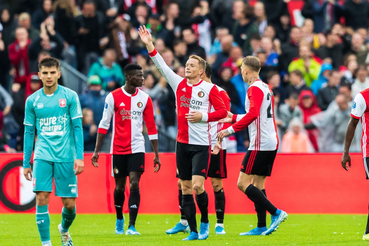 Feyenoord kan het nu ineens wel en stuurt FC Twente met dikke nederlaag naar Enschede