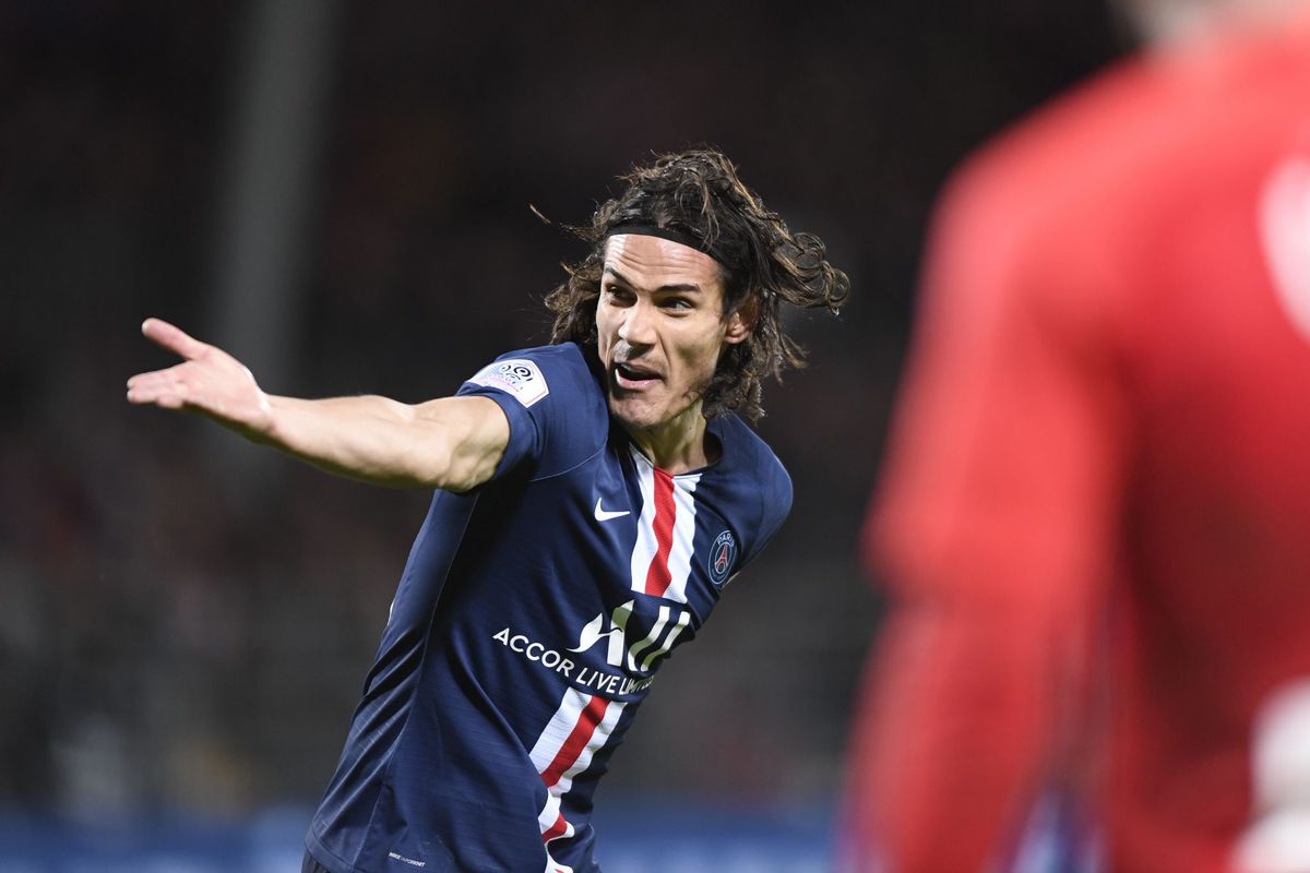 'Atlético-bestuur in Parijs voor Cavani'