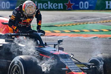 Verstappen over moment met Hamilton: 'Ik geloof nog steeds dat het een race-incident was'