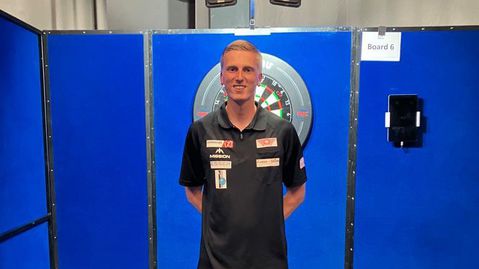 Wessel Nijman | Na zijn terugkeer van matchfixing-schorsing lost de darter z'n belofte in