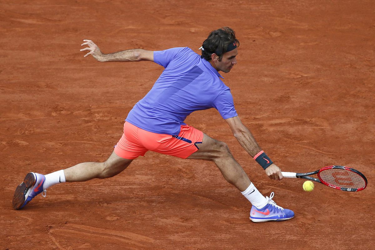 Federer gaat voor het eerst in 3 jaar weer op gravel tennissen: 'Weet niet eens meer hoe ik moet glijden'