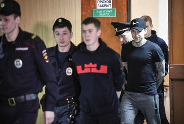 Voetballers Kokorin en Mamajev, die bijna jaar in de Russische cel zaten, vrijgelaten