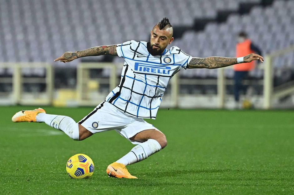 Arturo Vidal is al gevaccineerd, maar heeft nu toch corona: 'Steun ze met al m'n kracht'