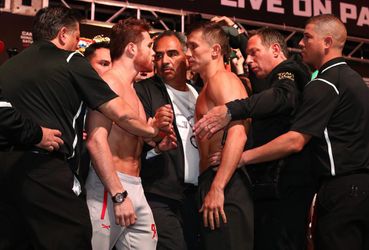 Canelo en Golovkin duwen en trekken wat bij weging voorafgaand aan 2e gevecht (video)