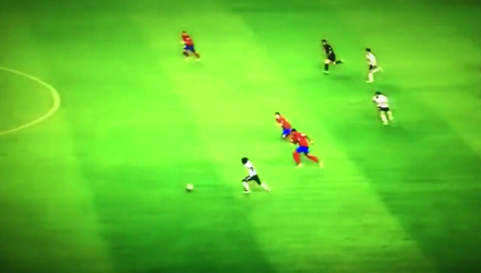 Gervinho scoort na sprint van 70 meter (video)