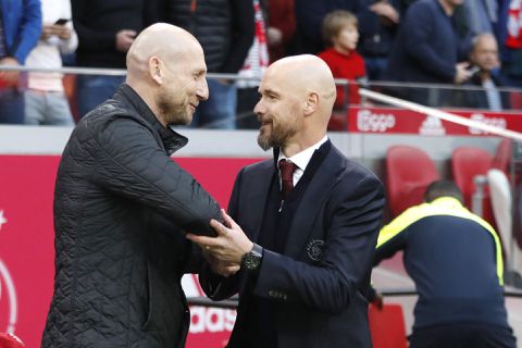 Jaap Stam waarschuwt Erik ten Hag voor ruzies met media en spelers: 'Werkt niet in je voordeel'