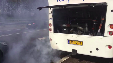 Ellendige, vertraagde voorbereiding Helmond Sport vanwege kapotte spelersbus