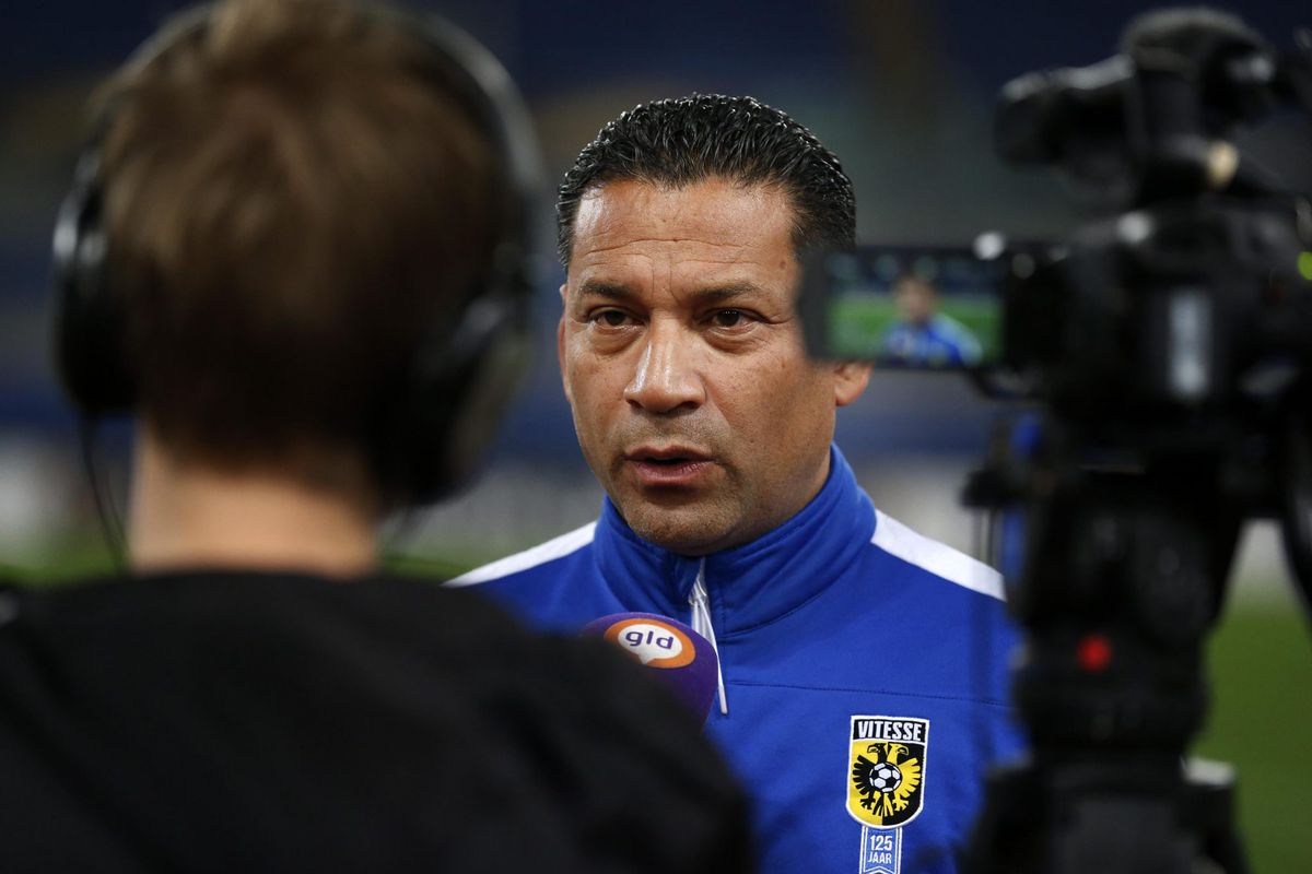 Vitesse-trainer Fraser: 'Onze kansen zijn minimaal, zo niet onmogelijk in de Europa League'