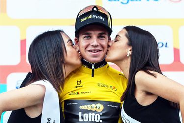 Groenewegen slaat opnieuw toe in Ronde van de Algarve: hij wint wéér een etappe