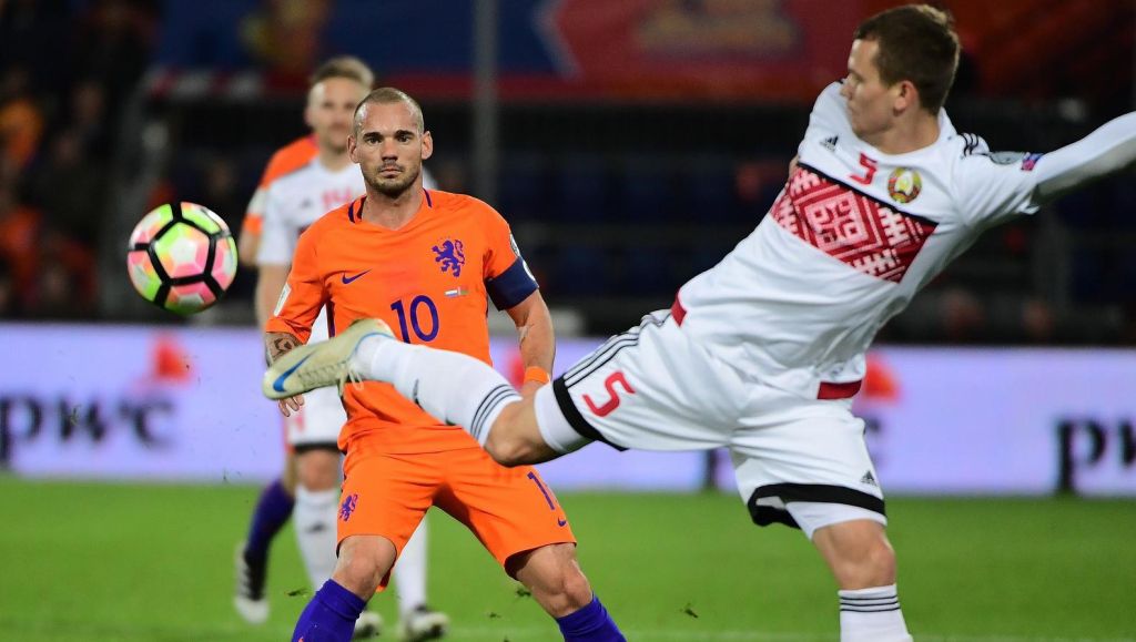 Blind verwacht dat Sneijder niet mee kan doen tegen Frankrijk