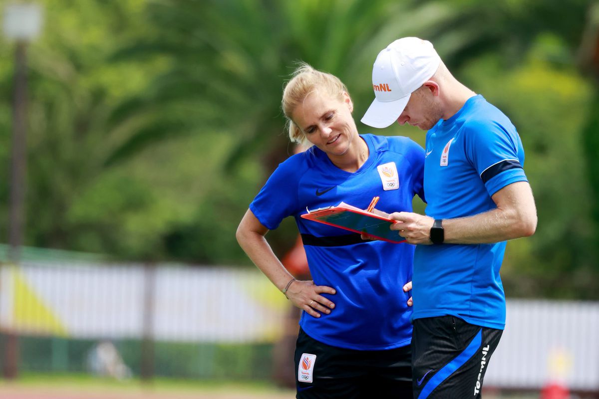 Sarina Wiegman over Oranje Leeuwinnen: 'Beter en verder dan toen we finale WK haalden'