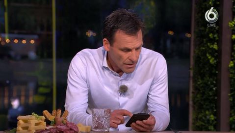 Rebel Jacques Brinkman zegt sorry voor lezen appjes van zoon in De Oranjezomer