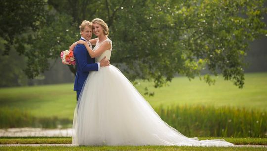 Turner Epke Zonderland na trouwfeest op huwelijksreis naar Afrika