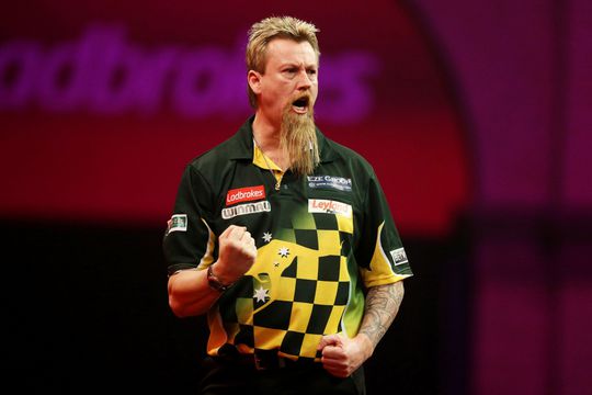 Whitlock pakt fantastische pot van comeback-king Norris op World Grand Prix