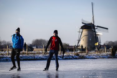 ⛔ | Waarschuwing voor dooi en zwak ijs: 'Ga eraf, schaatsen in de natuur is voorbij'